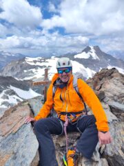 Spazio in cima veramente risicato.