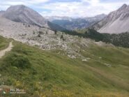 Scendendo verso il col des Acles.