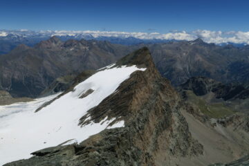 la Punta Rossa dalla cima della Nera