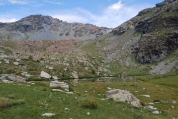 Lac Giasset salendo al Col Raty e la cresta con la Gran Rossa