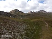 si evitano sulla destra dei bassi rilievi, il Nock in primo piano poco spostato a sinistra