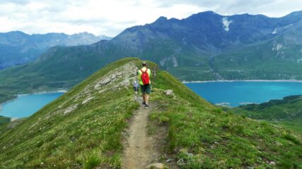 la cresta di discesa vero il forte pattecreuse