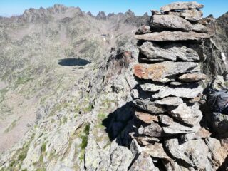 Obelisco di vetta e Tenibres