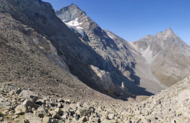 la parete della Grivola e' alta circa 1300m !