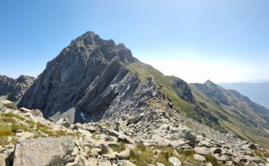 Colle della Muia e alle spalle Rocca del Forno