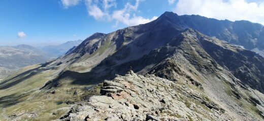 La breve cresta finale che porta in cima