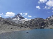 Lago e Granta Parey.