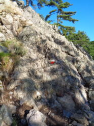 alcuni dei tratti di roccette che si incontrano dopo Bocca U Saltu