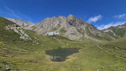 laghetti vicino al rifugio