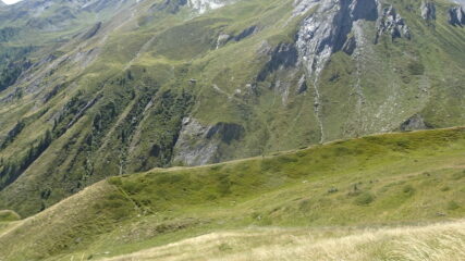 in discesa verso Mottes