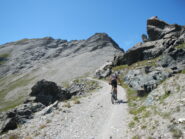 in prossimità della Colletta e sulla sinistra  si vede il sentiero per il Monte Bellino