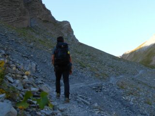 Il sentiero che supera la gola