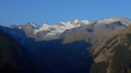 All'inizio della salita la stupenda vista sul Granpa