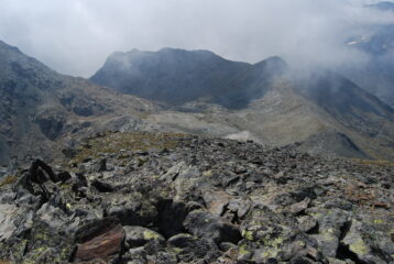 Cresta di Mezove e Mont Bel Plat dalla vetta del Mont Iverta