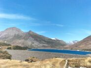 La Cime du Laro mt.2881  al centro con il lago del Moncenisio