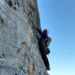 la placca verso sx e poi su verso il diedrino