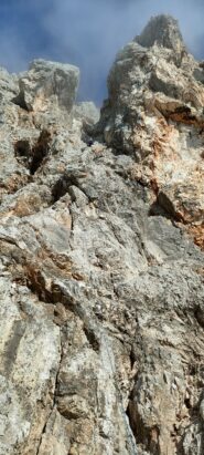 verso l'uscita passando dalle due torri