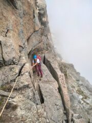 Traversini expo su roccia beton dopo il camino