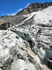 Bédière (torrente epiglaciale) con notevole traporto solido