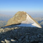 in pochi minuti si giunge alla cima principale