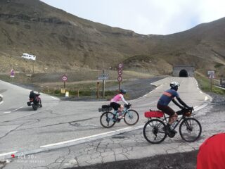 All'imbocco del tunnel automobilistico sotto il Galibier (versante di Valloire).