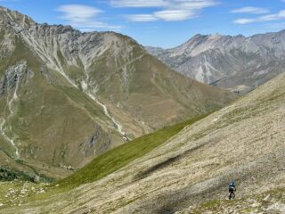 Scendendo nel vallone del Bondormir