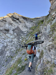 Risalendo la scala per il Col de Tsofeiret