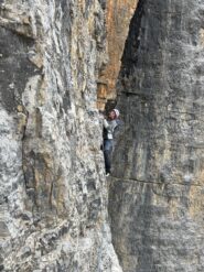 Traverso sopra il tetto