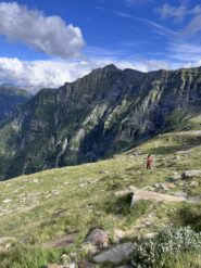 Quasi al passo di Gagnone, sullo sfondo la valle 