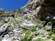 Alla base del canale-cengia.