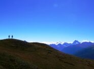 Prima di raggiungere la zona dei laghi, gran panorama verso le testate delle valli Pellice, Po e Varaita