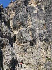 Il 5° tiro di collegamento, si vedono bene il successivo 6° tiro e lo stupendo 7° 
