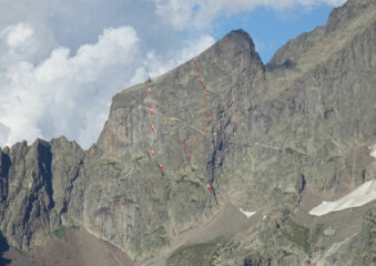 Il Corno con la linea della De Cessole e le calate su Barone