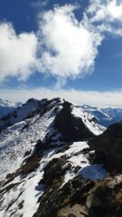 Tratto di cresta innevata