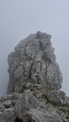 tratto da disarrampicare a pochi metri dalla cima