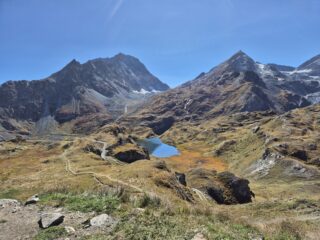 lago chanrion e mont gelé
