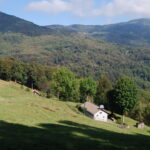 Le Alpi Cignerra e sullo sfondo l’Alpe Camasca con a destra il Monte Mazzucone