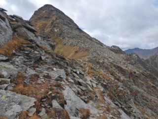 Verso le roccette della piramide finale