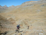 discesa verso gli ampi spazi del Vallon de Grauson