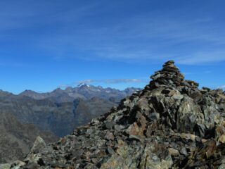 Punta Rossa di Sea con Gran Paradiso laggiù