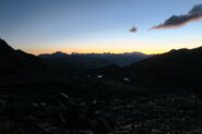 prime luci del giorno. sullo sfondo dal Grand Combin al Monte Rosa
