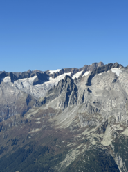 Il Salbit visto dalla vetta.