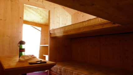 Interno bivacco