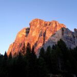 Alba sulla Tofana di Rozes dal Rifugio Dibona.