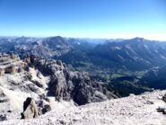 Panorama dalla vetta con la conca di Cortina.