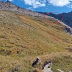 Il punto dove si attraversa la cresta rocciosa per portarsi sull'altro versante per la salita finale