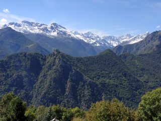 Santa Cristina, Ovarda, Bessanese, Mondrone, ecc. dai prati di Blinant, quota 1310 m.