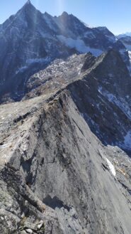 La verticale parete nord dell'Observatoire  sotto l'Echelle