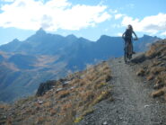 breve divagazione su sentiero rispetto allo sterrato