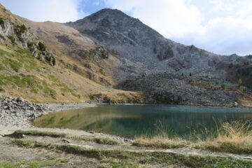 la Punta Nera dal lago di Chamolé